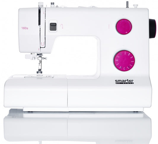 Moderne symaskin med rosa detaljer