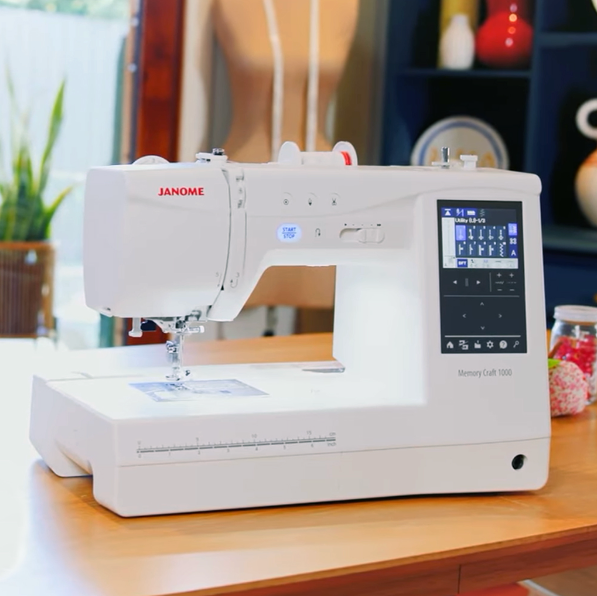Janome MC 1000